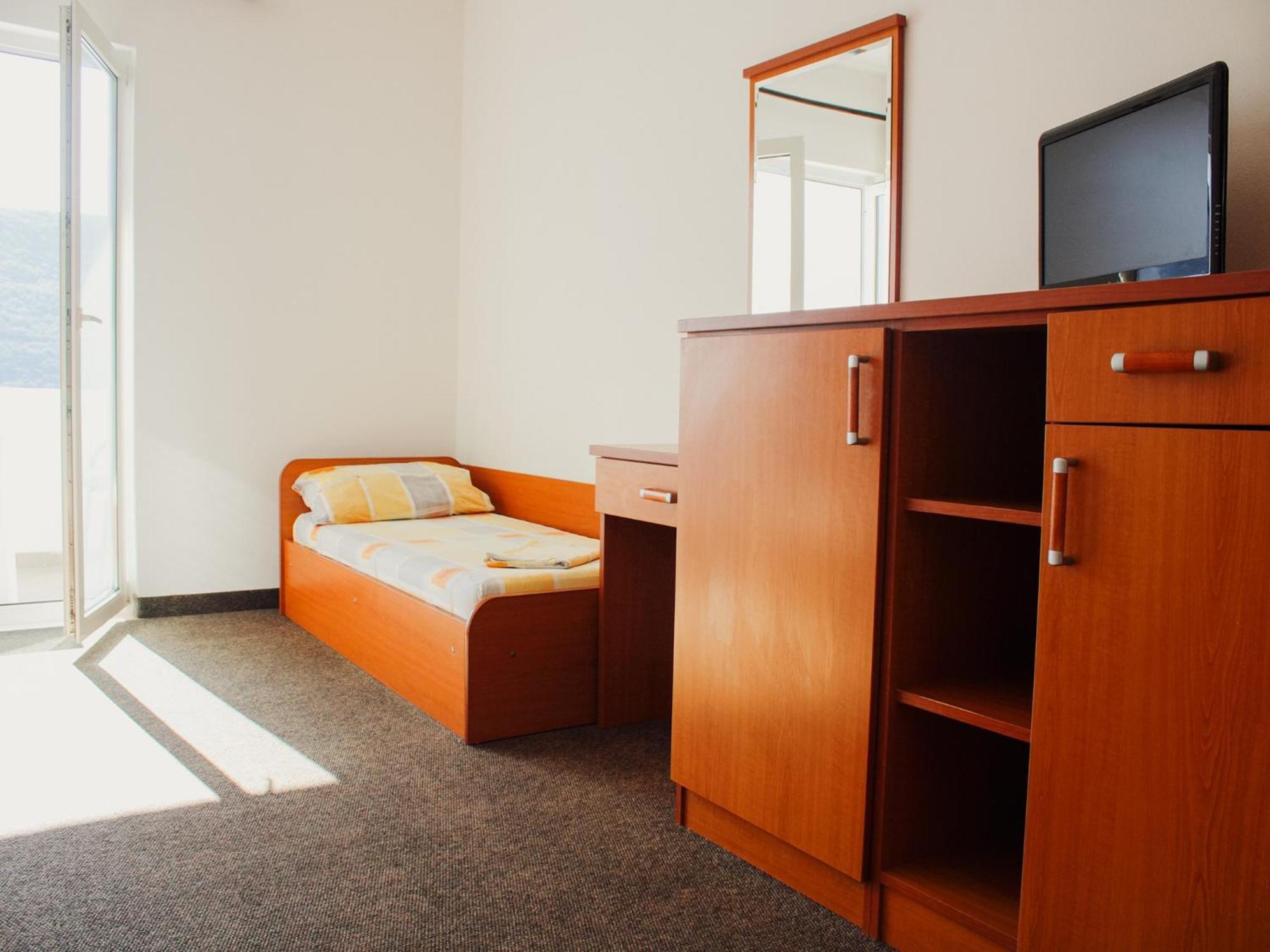 Apartments And Rooms Mato Neum Room photo