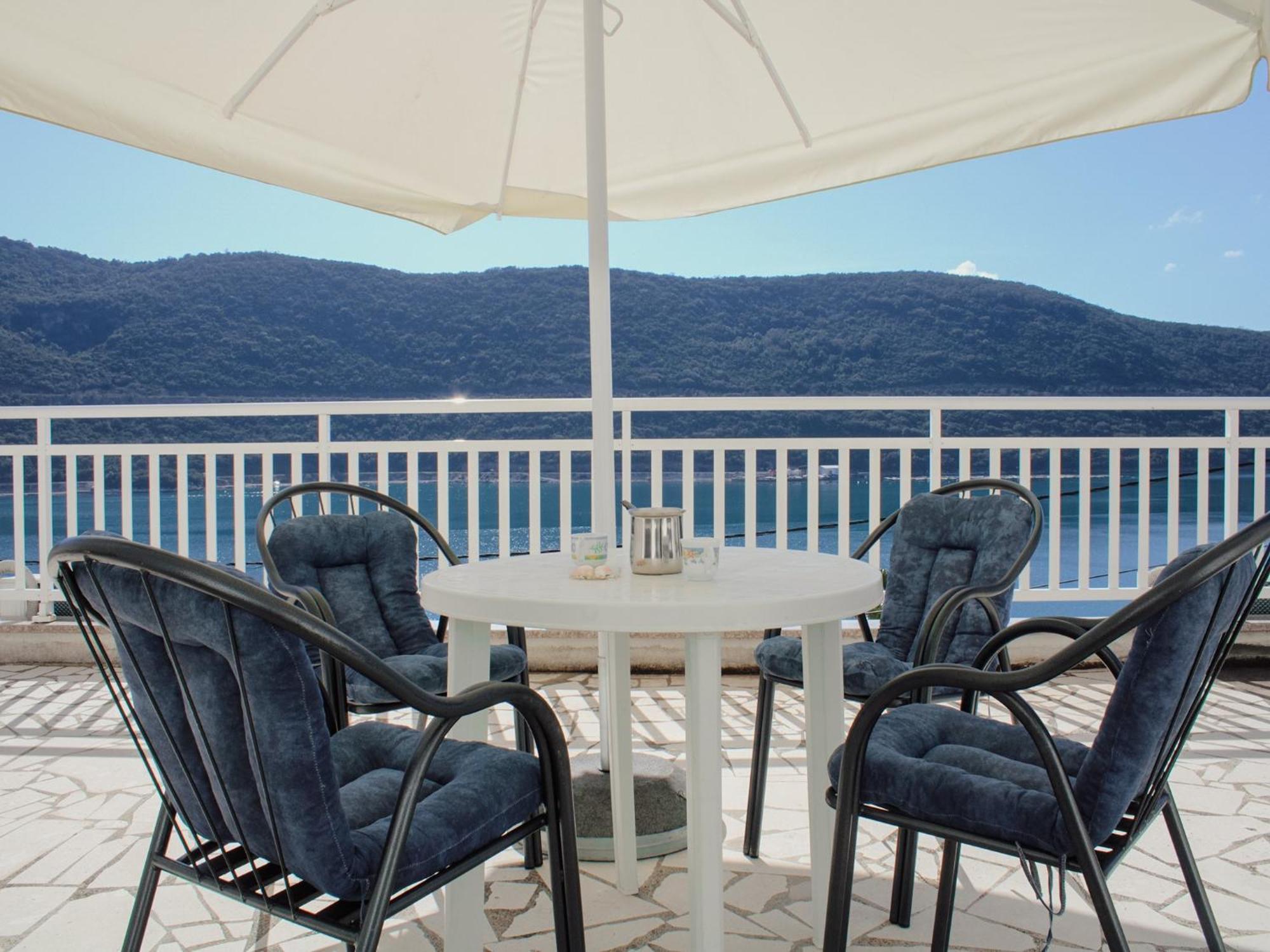 Apartments And Rooms Mato Neum Room photo